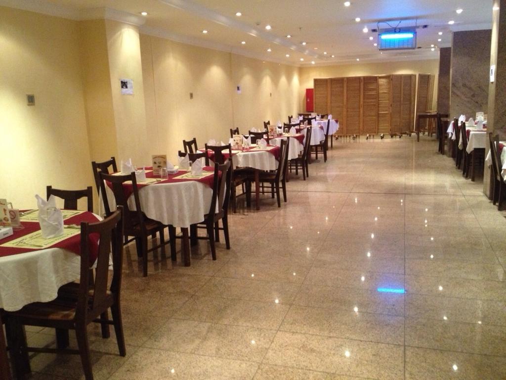 فندق العروبة Rijád Kültér fotó