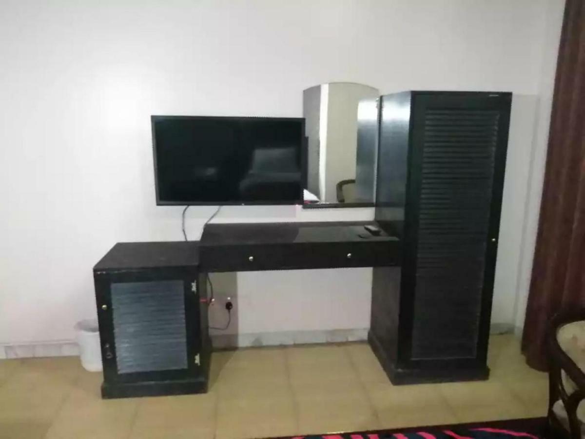 فندق العروبة Rijád Kültér fotó
